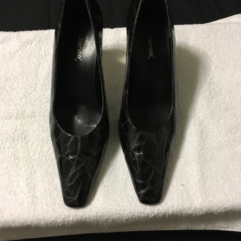 J.Renee’ black dress heel shoe, silver heel, Sz 9